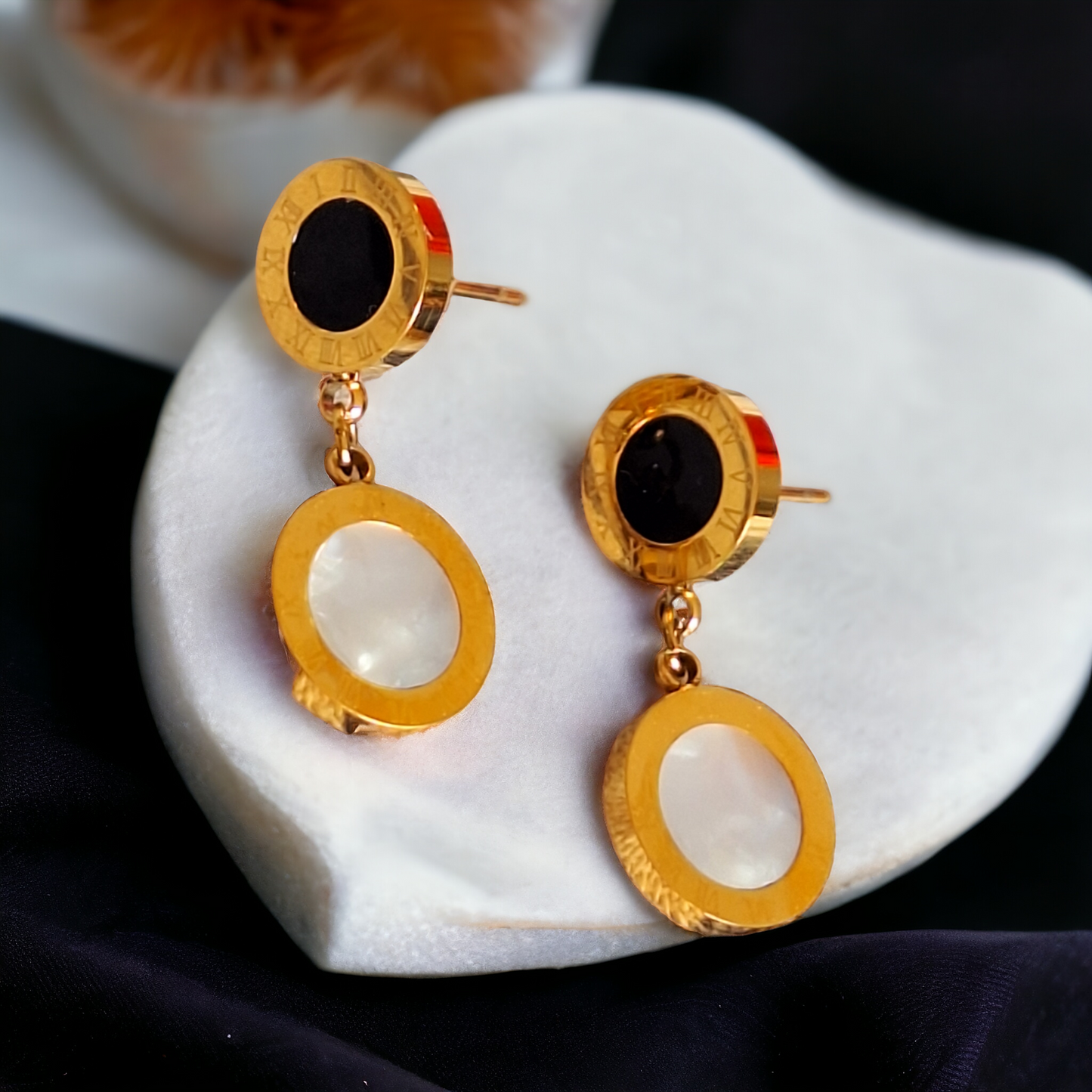 Aretes Judith Color Oro