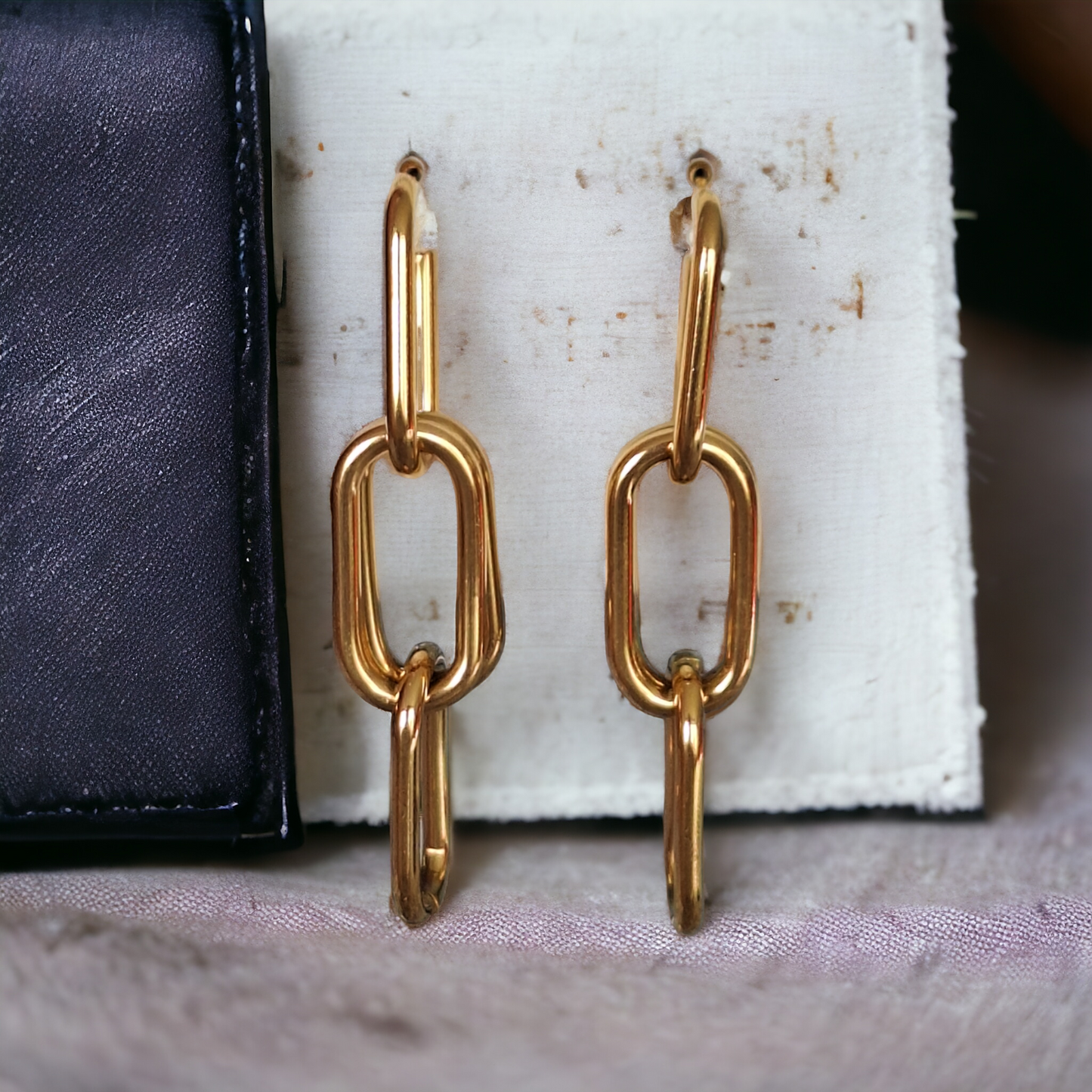 Aretes Paloma Color Oro