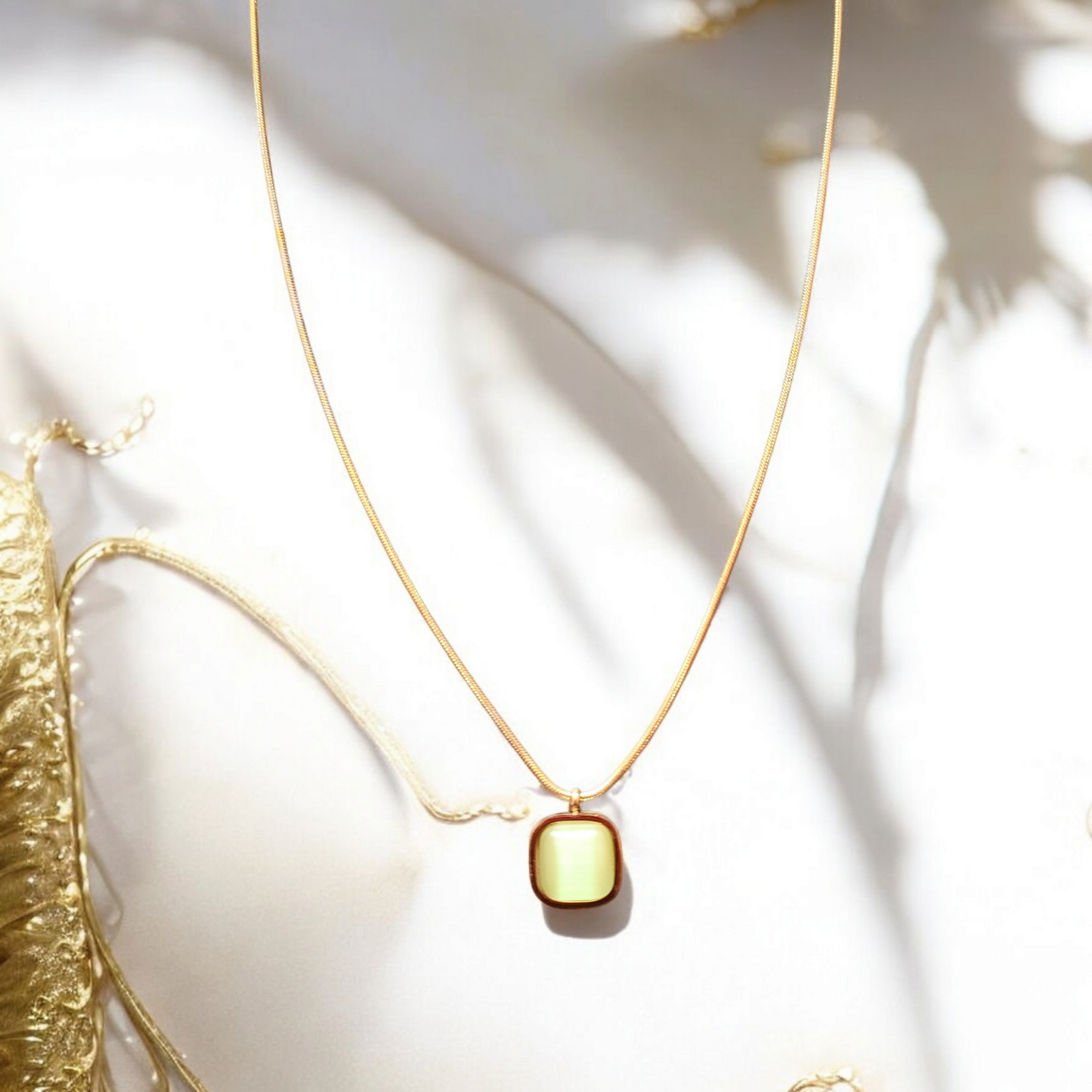Collar Diana Color Oro