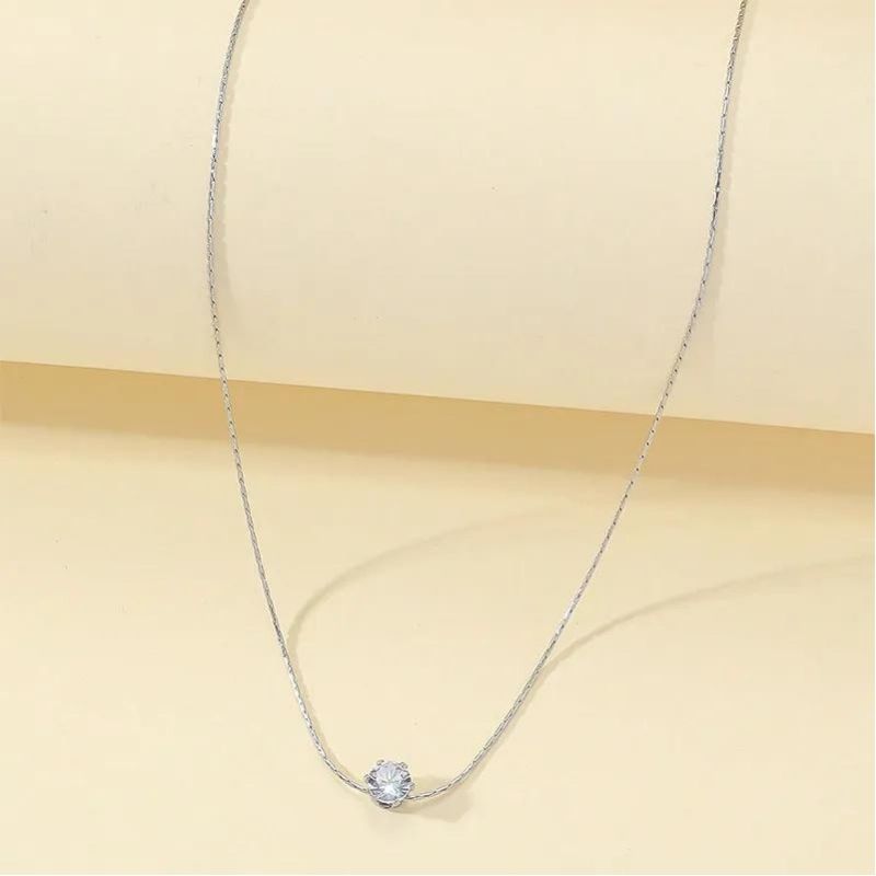 Collar Fátima Diamante Estilo Moderno Minimalista