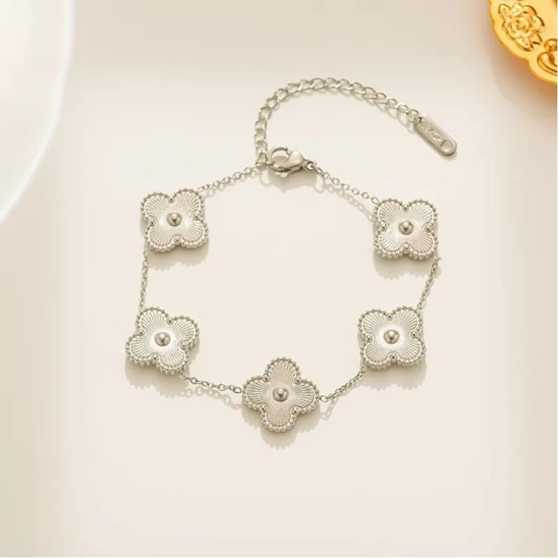 Pulsera Inés Trébol Color Oro Y Plata