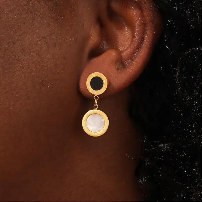 Aretes Judith Color Oro