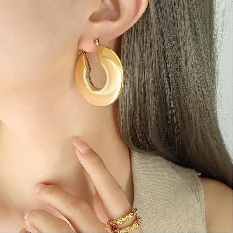 Aretes Miriam Color Oro