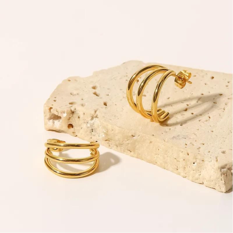 Aretes Raquel Color Oro