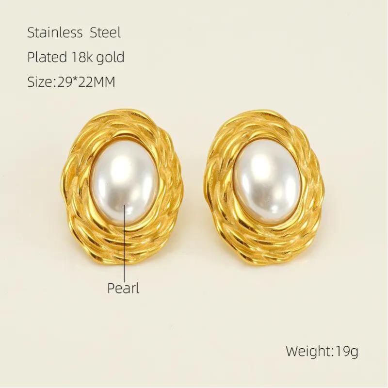 Aretes Uma Color Oro