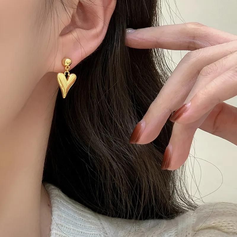 Aretes Valeria Color Oro