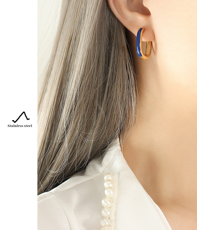 Aretes Blanca Ronda Con Esmalte