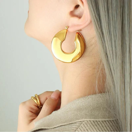 Aretes Miriam Color Oro